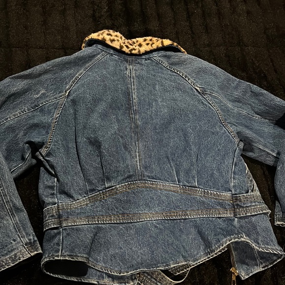 Vintage 90s denim jacket with leopard collar - Picture 3 of 3